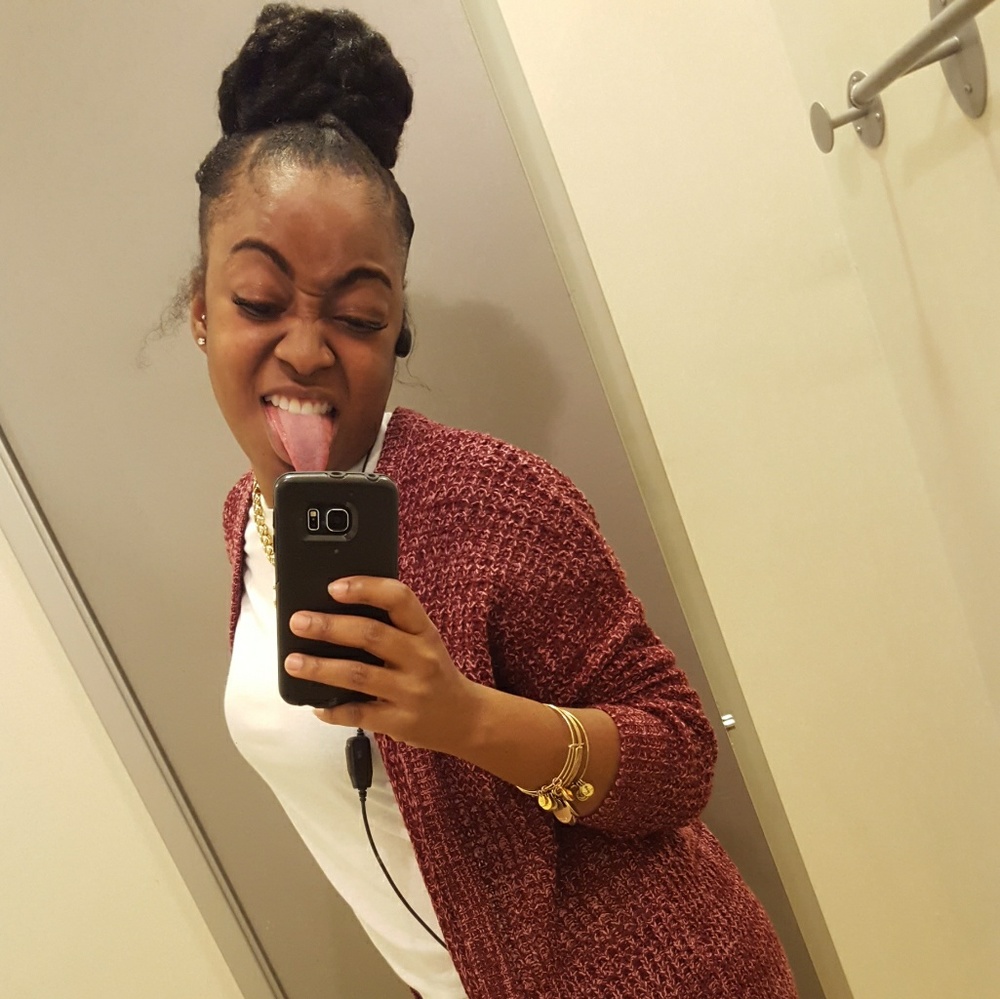 Meet your Posher, Tierra